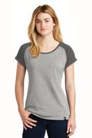 New Era ® Women's Heritage Blend Varsity Tee. LNEA107 - Image 4